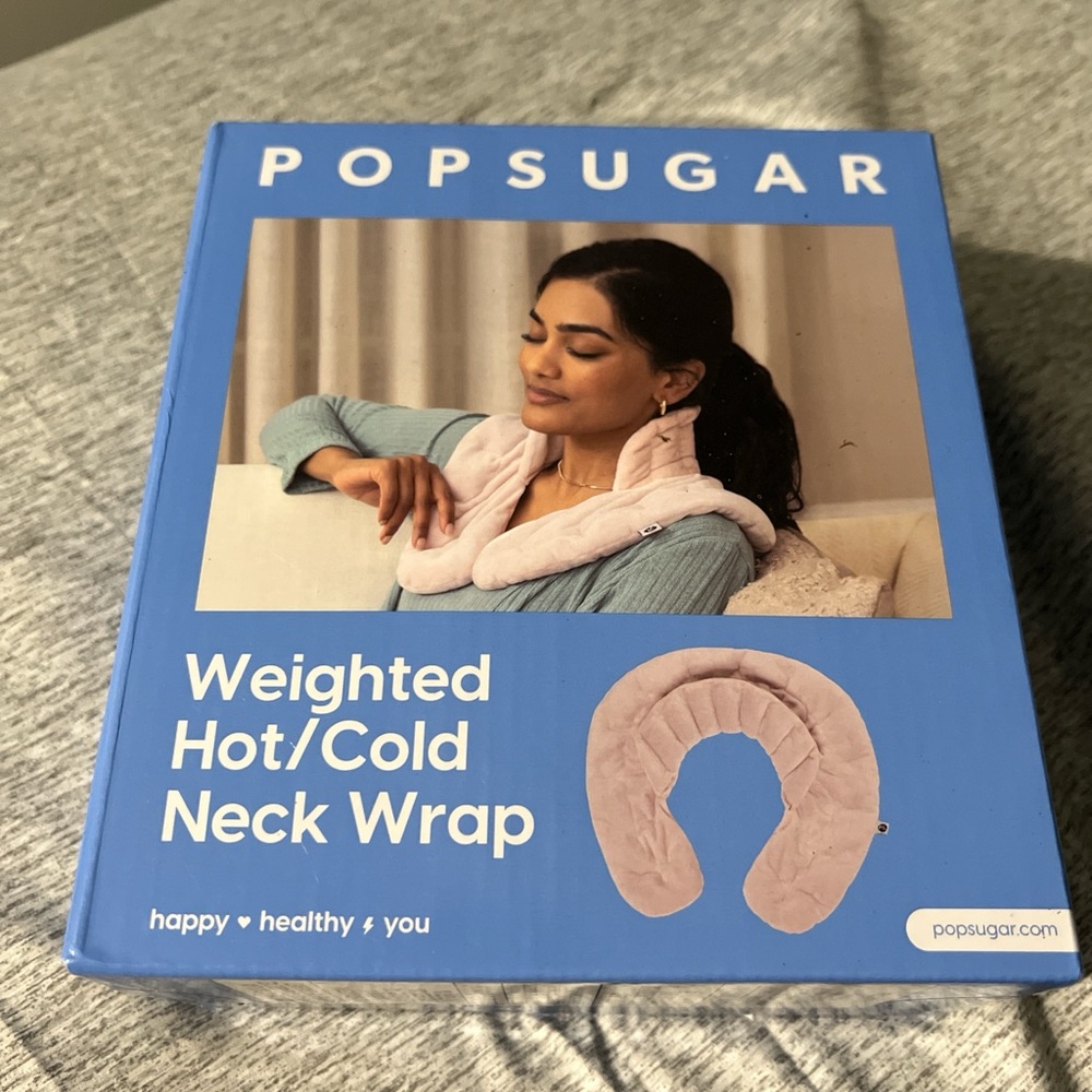 POPSUGAR Pink Therapeutic Neck Wrap